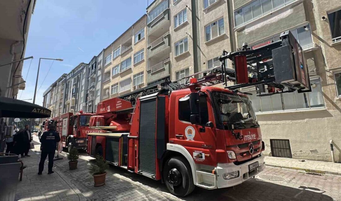 Samsun’un Atakum ilçesinde bulunan bir apartmanın balkonunda meydana gelen koltuk