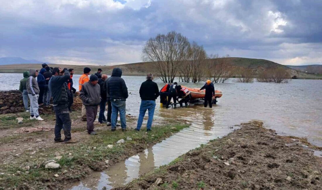 Sivas’ın Altınyayla ilçesine bağlı Doğupınar köyünde, Gazibey Barajı’ndaki su seviyesinin