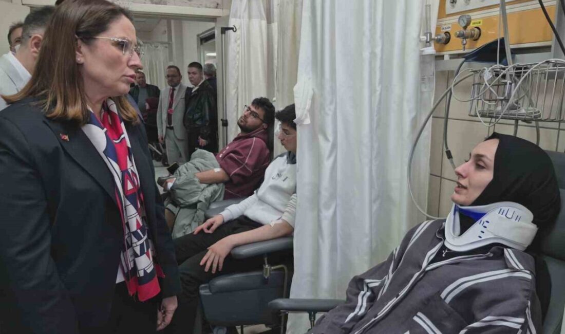 Bartın Valisi Nurtaç Arslan, Bartın Üniversitesi Kutlubey Kampüsü önünde meydana