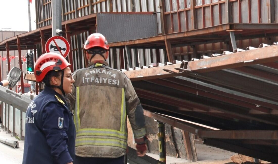 Ankara’nın Altındağ ilçesinde devam eden yıkım çalışmaları esnasında 4 katlı