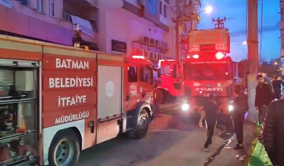Batman’da bir apartmanda çıkan yangında ölen bir kadın ve bir