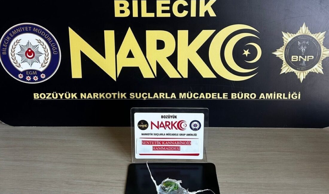 Bilecik’te Bozüyük ilçesinde gerçekleştirilen operasyonda uyuşturucu ticareti yaptığı şüphelenilen 4