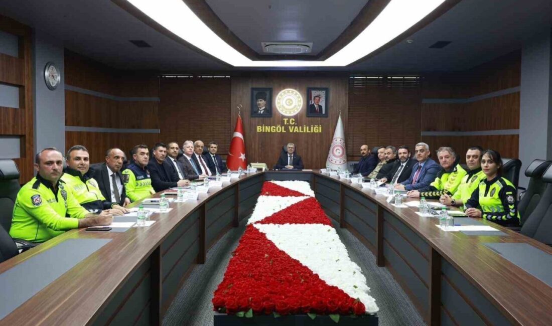 Bingöl’de trafik sıkıntıları ele alındı Bingöl İl Trafik Komisyonu, trafik