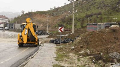 Bitlis’te, kar yağışının ardından gelen şiddetli yağmur sonrasında aynı bölgede