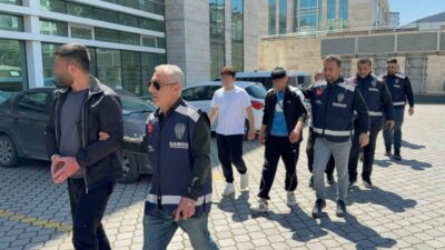 Atakum ilçesinde, konuşma bahanesiyle çağrılan 19 yaşındaki bir genç, 5