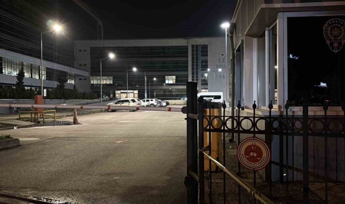 Bolu Belediyesi’ne yönelik yapılan soruşturma kapsamında gözaltına alınan 3 kişi,