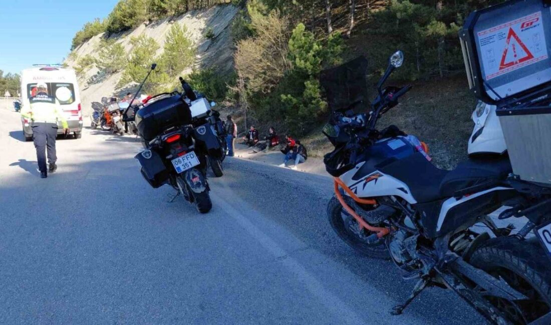 Bolu’nun Mudurnu ilçesine gezi yapmaya giden bir motosiklet grubunda ardı