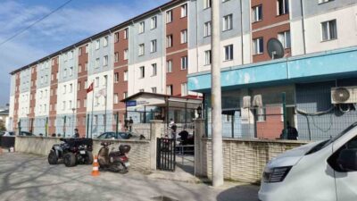 Bolu’da bir öğrenci yurduna Jandarma ekipleri tarafından düzenlenen uyuşturucu operasyonunda