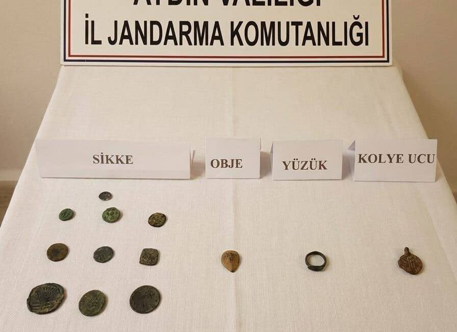 Aydın’ın Bozdoğan ilçesinde tarihi eser kaçakçılığına yönelik düzenlenen operasyonda 4