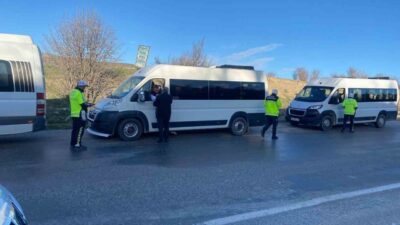 Bozkır ilçesinde, öğrencilerin güvenli bir şekilde okullarına ulaşmalarını sağlamak amacıyla