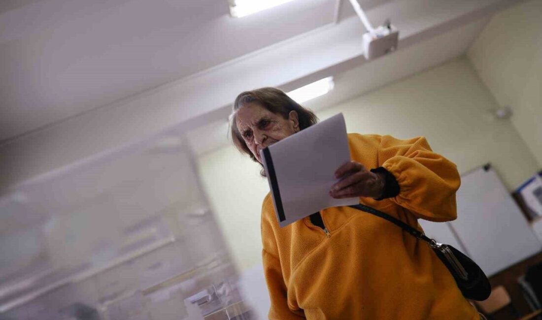 Bulgaristan seçimlerinde halk, son beş yılın sekizinci genel seçimi için