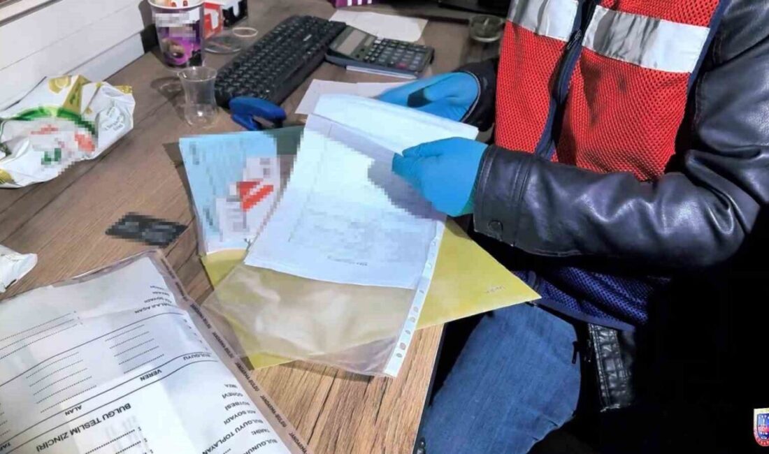 Burdur ilinde Jandarma ekipleri tarafından gerçekleştirilen tefecilik operasyonunda yaklaşık 27