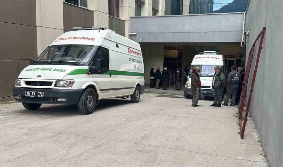 Antalya-Isparta karayolunda meydana gelen kaza sonucunda, mesai bitiminde eve dönen