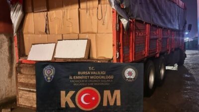 Bursa’da gerçekleşen bir operasyonda polis ekipleri, bir araçta yapılan aramada