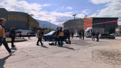 Bursa’nın İnegöl ilçesinde meydana gelen trafik kazasında, yokuş aşağı giden