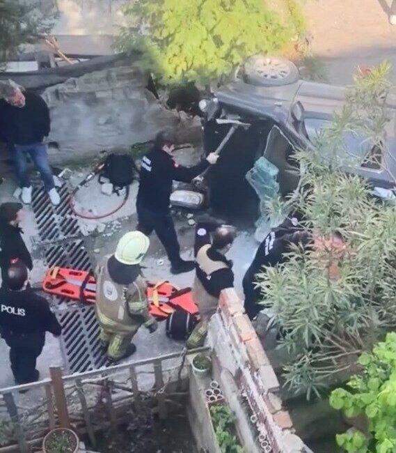 Bursa’nın Yıldırım ilçesinde meydana gelen bir trafik kazasında, bir aracın