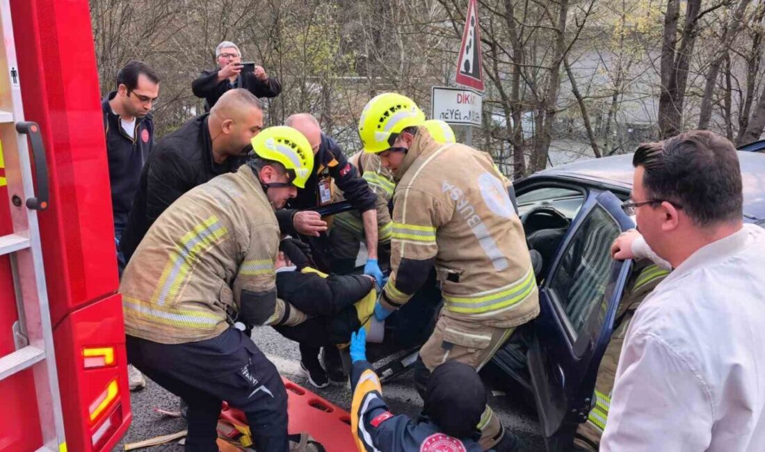 Bursa’nın İnegöl ilçesinde meydana gelen bir trafik kazasında, otomobilin kontrolden