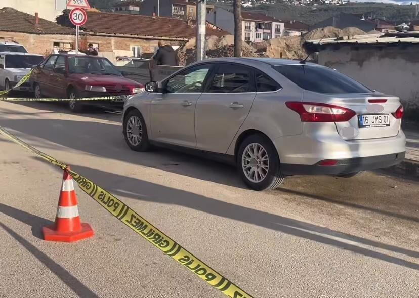 Bursa’nın Gemlik ilçesinde yaşanan olayda, silahlı saldırıya maruz kalan bir