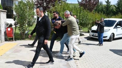 Gemlik ilçesinde bir yaşlı kadının boğazını keserek öldüren şüpheli, polis