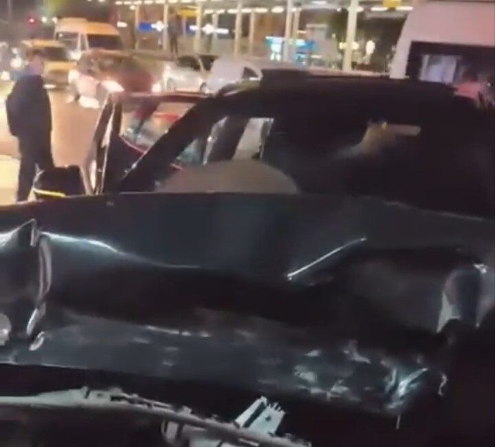 Bursa’da meydana gelen trafik kazasında 3 araç birbirine girdi fakat