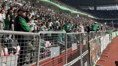 Eskişehir’de gerçekleşen Ankara Demirspor-Bursaspor maçında tansiyon yüksekti ve yeşil beyazlı