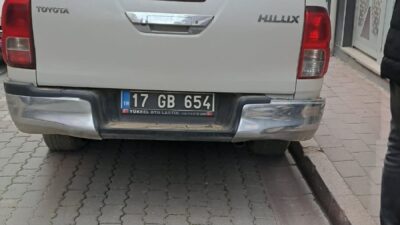 Çanakkale’nin Çan ilçesinde bir apartman dairesinde kenevir yetiştiren bir kişi,