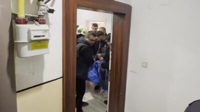 Tosya İlçesi’nde, 6 katlı bir binanın bacasında çıkan yangına müdahale