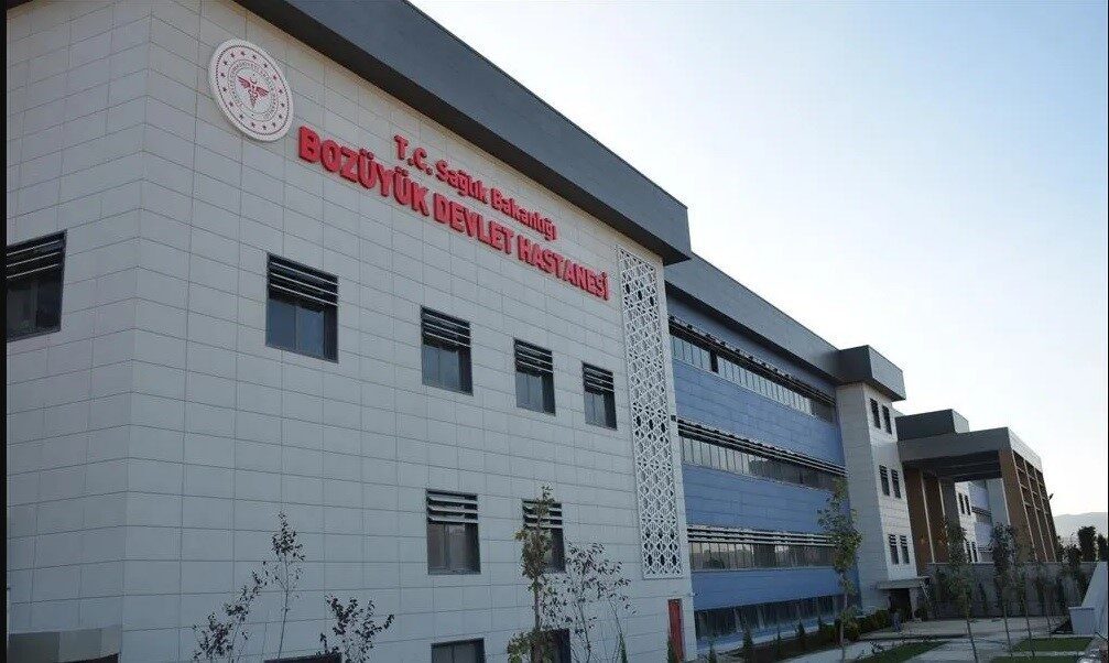 Bilecik’te Pazaryeri ilçesinde devam eden bir fabrikanın inşaatında çalışan bir