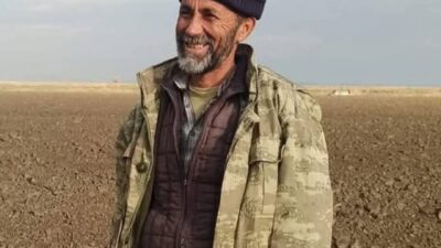 Kadirli ilçesinden Alipaşa yaylasına çiriş otu toplamaya giden bir adam,