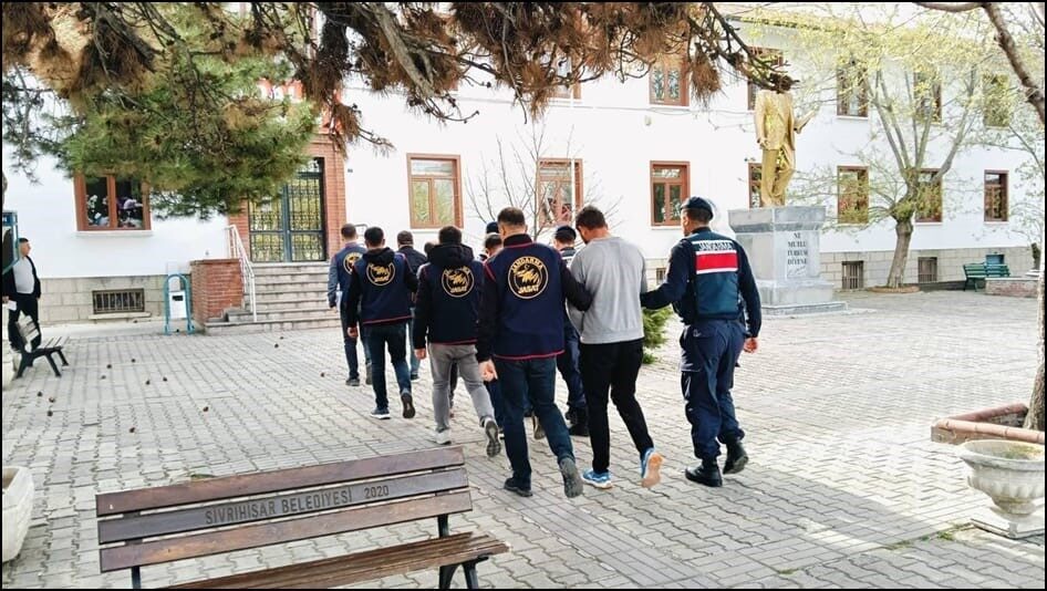 Eskişehir’in Sivrihisar ilçesinde, çobanları hamama götürerek 5 milyon TL değerindeki