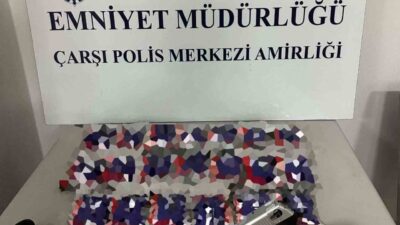 Çorum’da polis ekipleri tarafından gerçekleştirilen denetimler sonucunda aranan 2 kişi