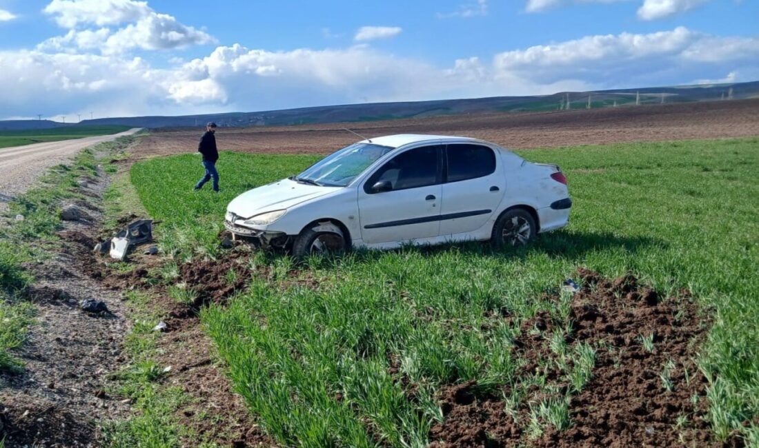 Çorum’un Alaca ilçesinde bir otomobilin devrilmesi sonucu meydana gelen trafik