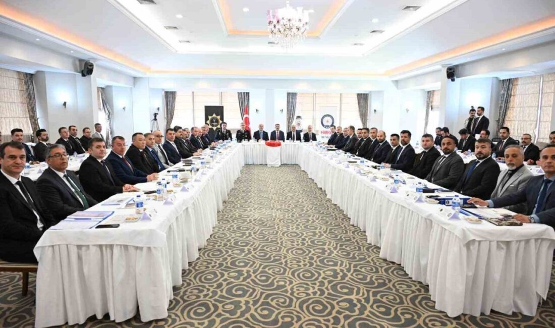 Denizli’de “Narkotikle Mücadelede Bölge Toplantısı” düzenlendi. Toplantıda suç gelirleriyle mücadele