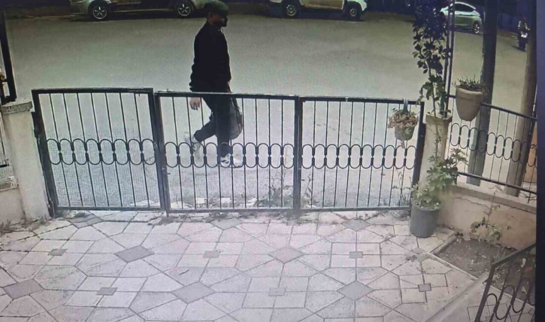 Didim ilçesinde polis kimliğiyle kendilerini tanıtarak bir kadından 30 bin