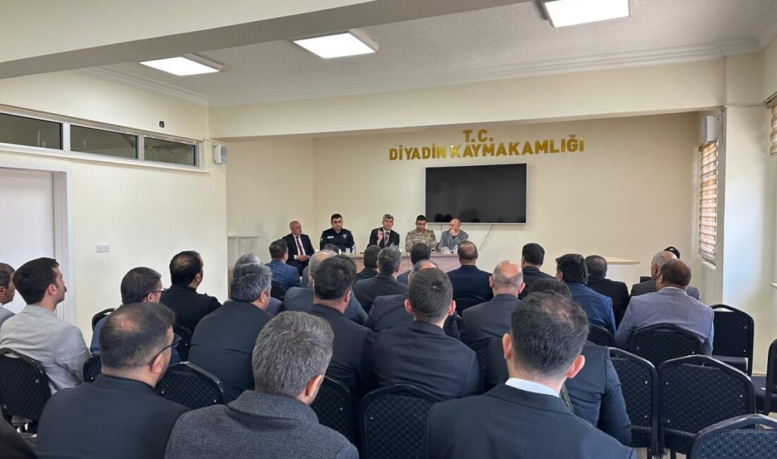 Diyadin Kaymakamı Furkan Korkusuz’un liderliğinde gerçekleştirilen toplantıda, okullardaki güvenlik durumu