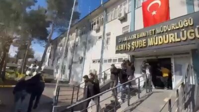 Diyarbakır merkezli 4 ilde faaliyet gösteren bir dolandırıcılık şebekesi çökertildi.