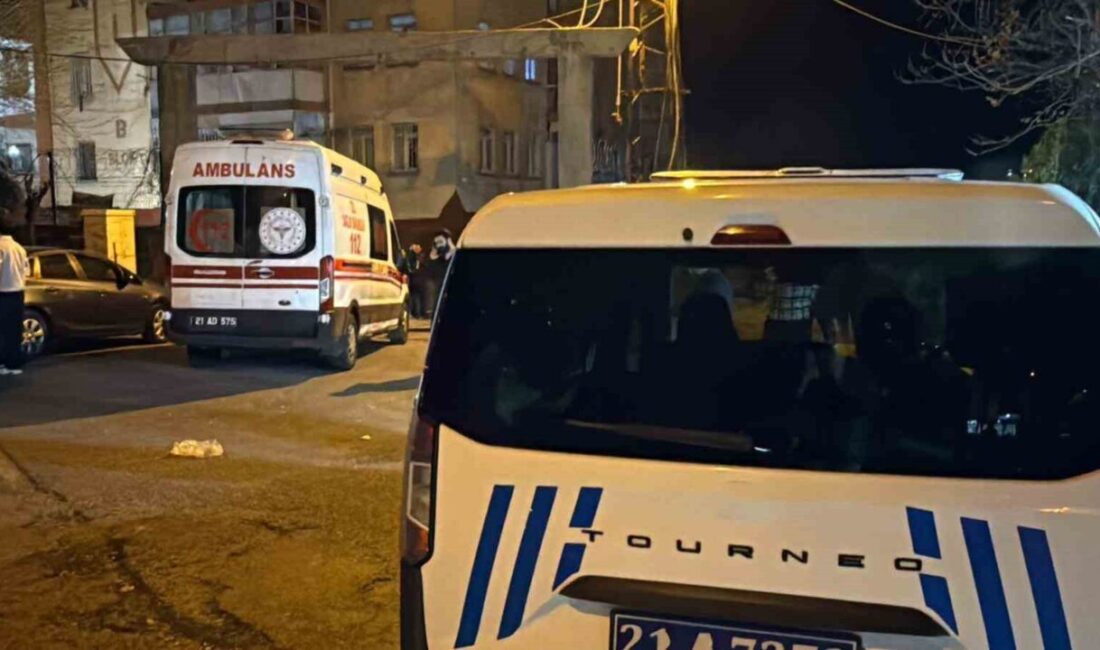 Diyarbakır’da, kızını ağır yaralayıp eşini öldüren şüpheli tutuklandı. Diyarbakır’ın Bağlar