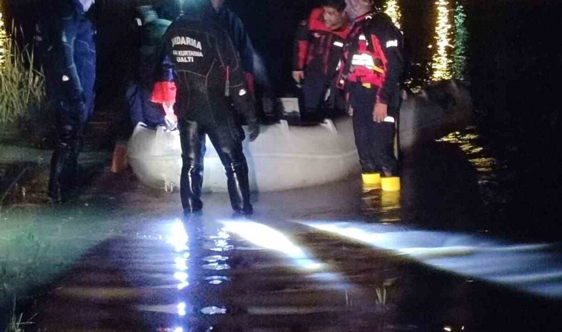 Çakıllı köyünde meydana gelen sel felaketi sonrasında, mahsur kalan bir