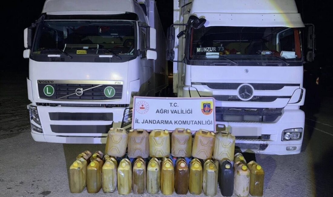 Ağrı’da jandarma ekipleri tarafından düzenlenen operasyonda 600 litre kaçak akaryakıt