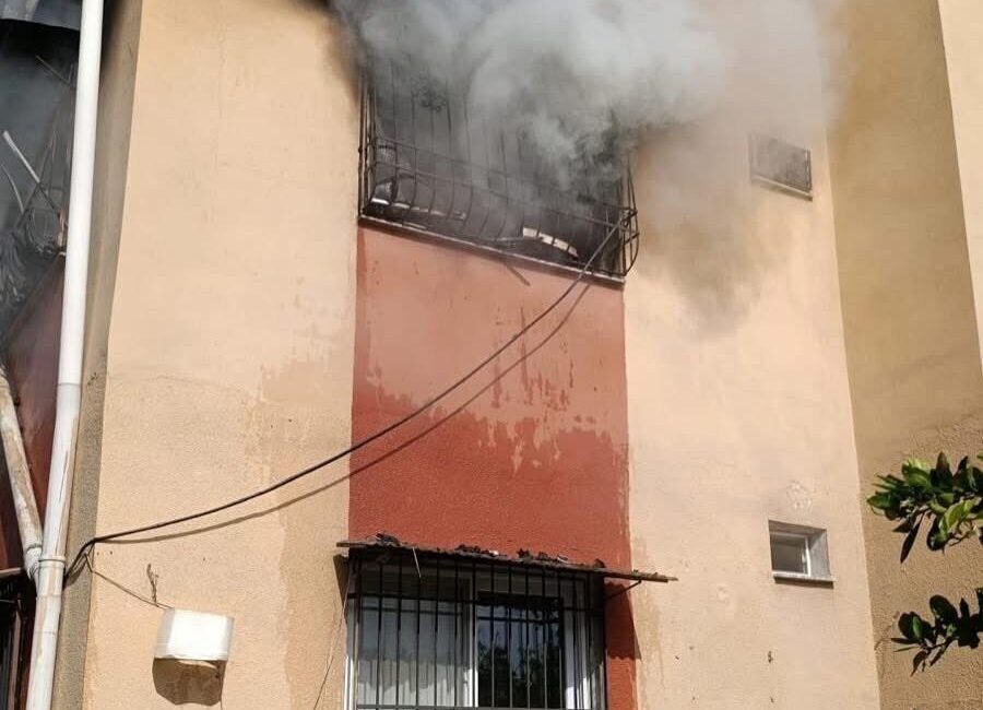 Hatay’ın Dörtyol ilçesine bağlı Yeşilköy Mahallesi’nde bulunan 3 katlı bir