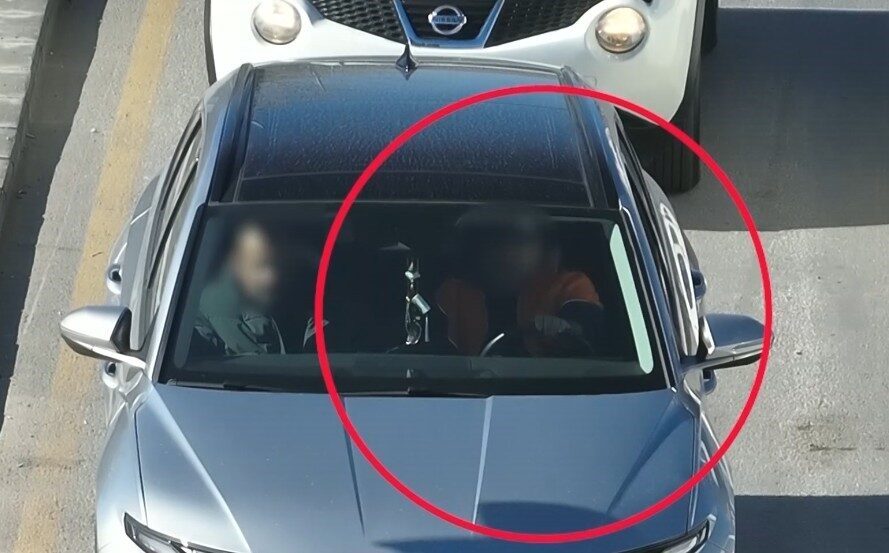 Kırşehir’de polis ekipleri tarafından gerçekleştirilen dron destekli trafik denetiminde, bazı