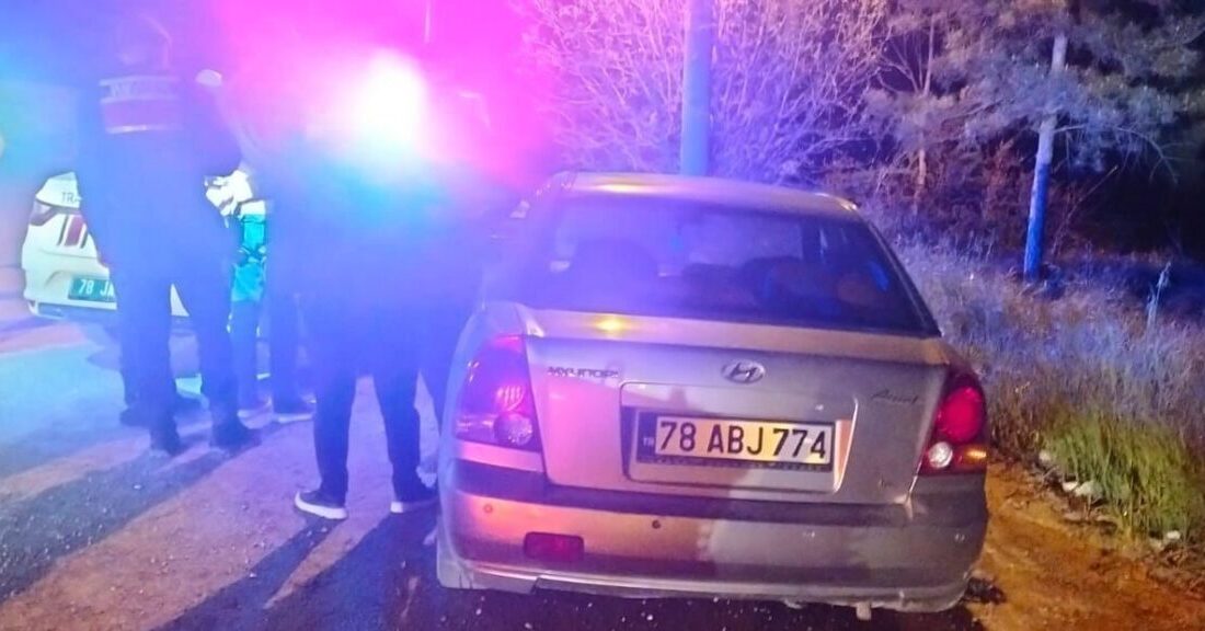 Karabük’te bir sürücü, jandarmanın “dur” ihtarına uymayarak kaçtıktan sonra yaşanan
