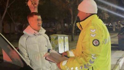 Aksaray’da polis, ‘dur’ ihtarına uymayan ve kaçan bir sürücü ile