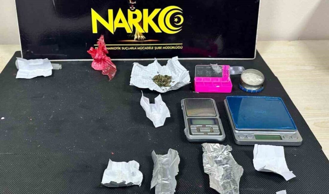 DÜZCE – Düzce’de gerçekleştirilen operasyonlarda 2 uyuşturucu satıcısı tutuklandı, 61
