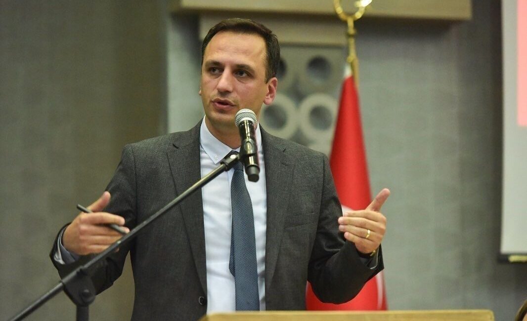 Bornova Belediye Başkanı Ömer Eşki ve üç şüpheli hakkında “Nitelikli