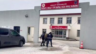 Yozgat’ta bir araçta yapılan aramada 3 düzensiz göçmen yakalandı. &nbsp;