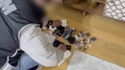 Sakarya ve İstanbul merkezli düzenlenen operasyonda, sürücü kursu e-sınavlarında kopya