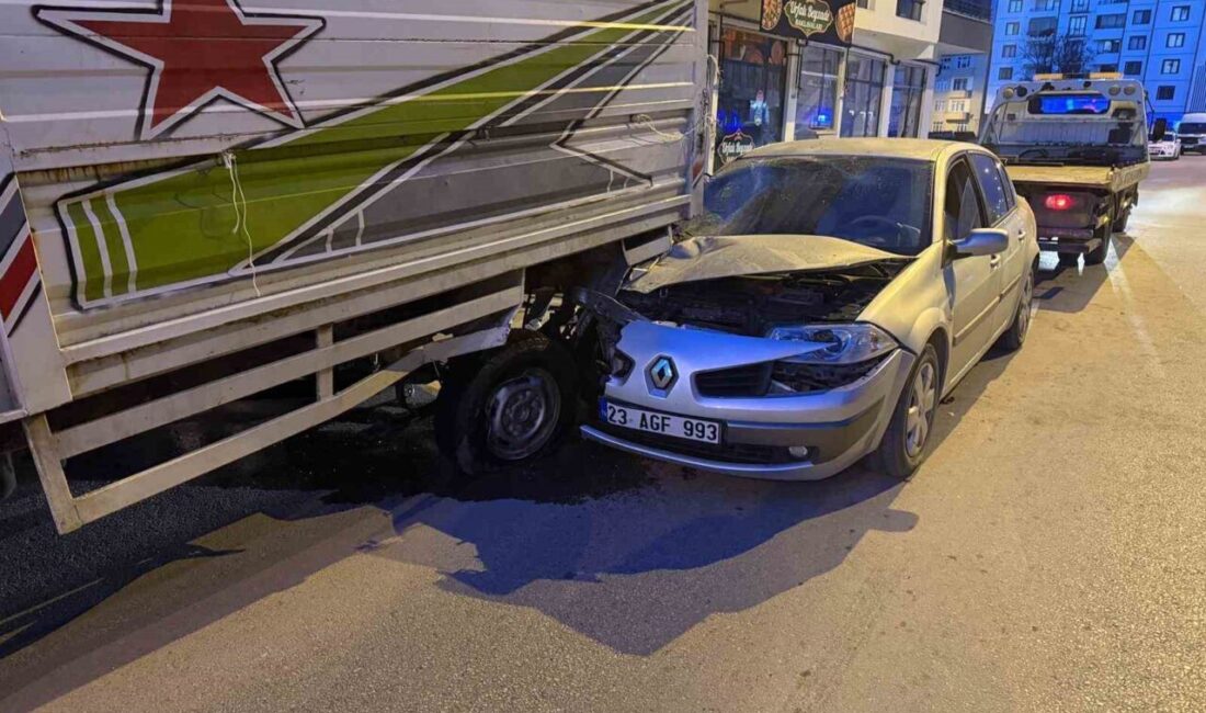 Elazığ’ın Olgunlar Mahallesi’nde meydana gelen trafik kazasında, bir kişi otomobilin