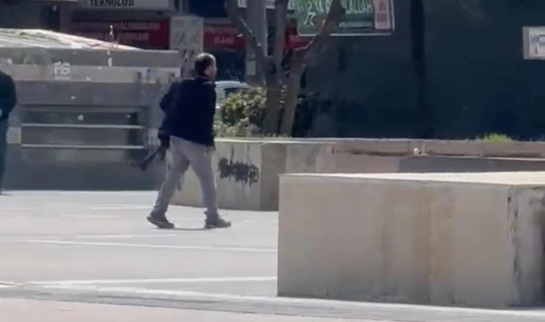 Diyarbakır’ın Sur ilçesinde meydana gelen olayda, bir kişi pompalı tüfekle