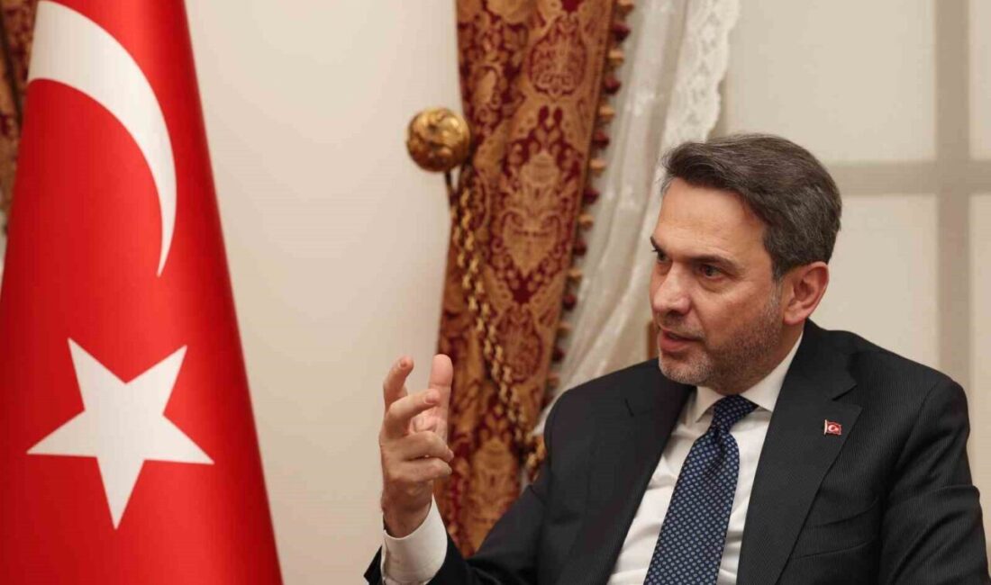 Enerji ve Tabii Kaynaklar Bakanı Alparslan Bayraktar, Hürmüz Boğazı’nda yaşanan